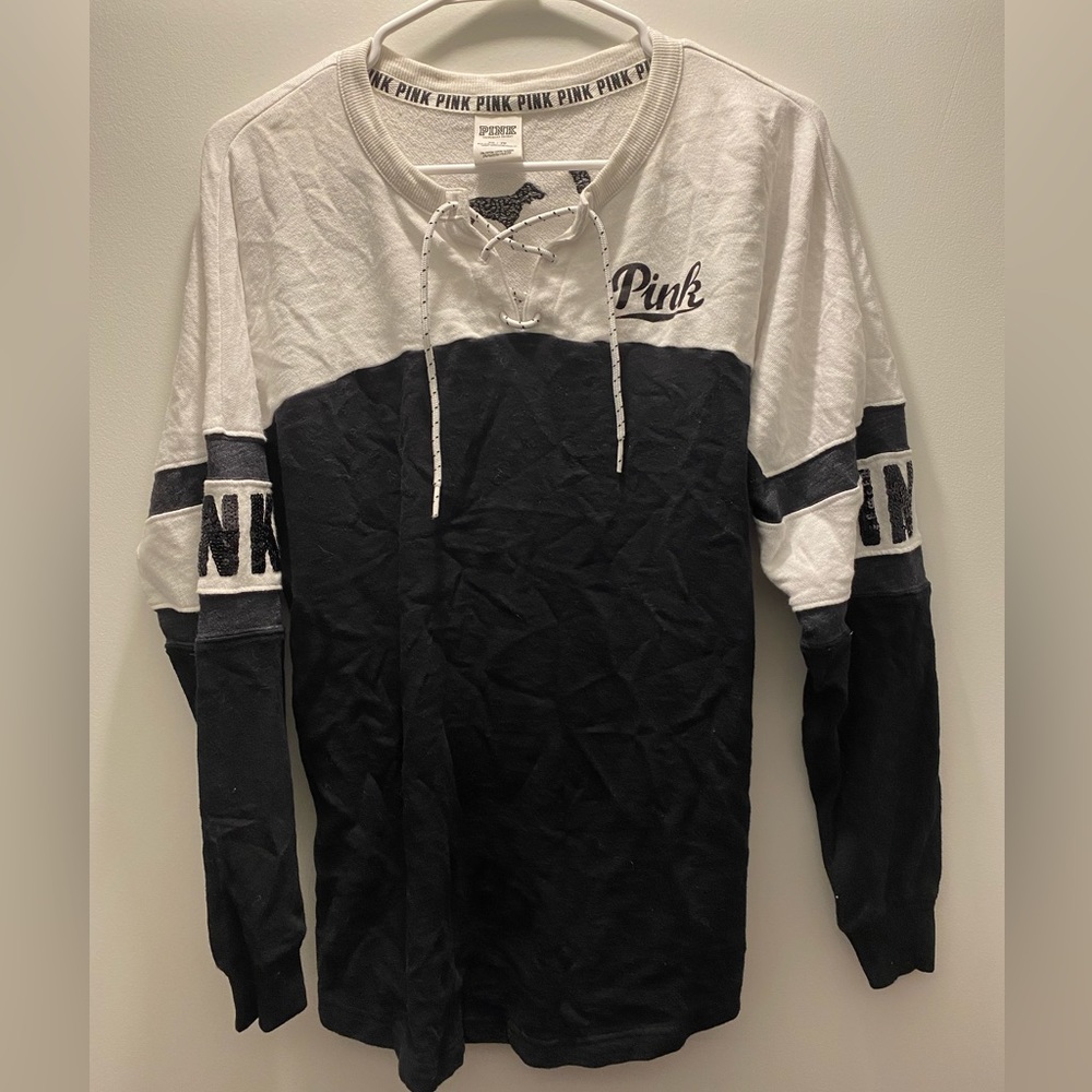 Black & White VS PINK Lace-up Sweatshirt